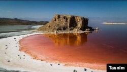 نمایی از دریاچه ارومیه