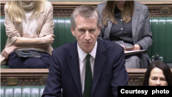 英國內政部國務大臣翟偉紳（Dan Jarvis，又譯賈維斯）在12月16日下議院的辯論上發言。(照片來源：UK Parliament)