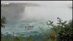 Niagara ရေတံခွန်နဲ့ လာရောက်လည်ပတ်သူများ