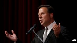 El secretario John Kerry asiste este martes a la toma de posesión del nuevo presidente panameño, Juan Carlos Varela.