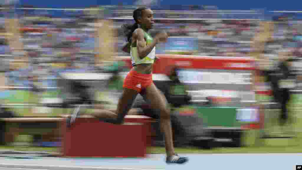 ኢትዮጵያዊቷ አልማዝ አያና የዓለምን ክብረወሰን የሰበረ ድል በሪዮ በ10ሽህ ሜትር አስመዘገበች!