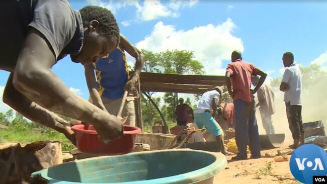 6 Dead, 15 Trapped Underground in Zimbabwe Mine Accident - State