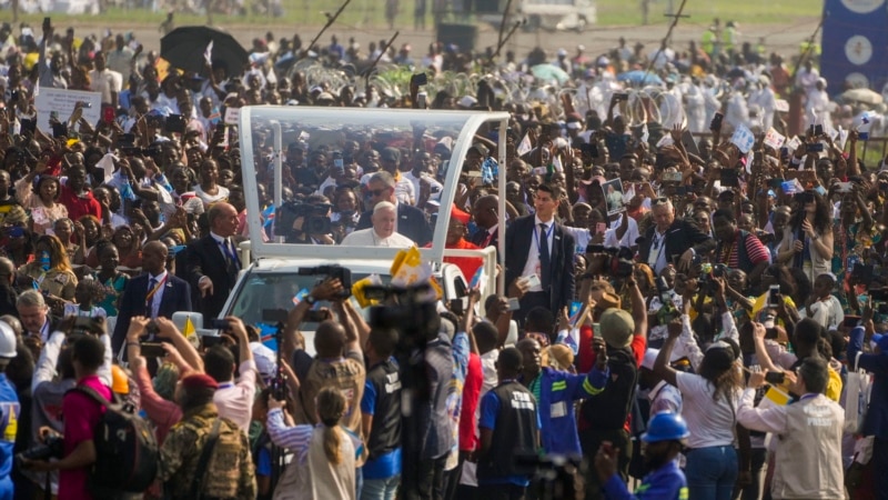 A Kinshasa, le pape interpelle ceux qui 