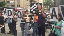 Venezolanos protestan por falta de medicinas para el VIH