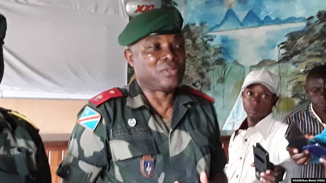 Jenerali Sylvain Ekenge uvugira ubutegetsi mu ntara ya Kivu ya Ruguru yashinje ingabo z'u Rwanda kugaba ibitero ku butaka bwa Kongo zifatanyije n'umutwe wa M23. u Rwanda rurabihakana.