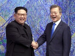 문재인 한국 대통령과 김정은 북한 국무위원장이 지난 2018년 4월27일 판문점에서 첫 회담을 했다.