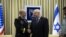 Izraelski predsednik Ruven Rivlin i general Martin Dempsi u Jerusalimu, 10. juni, 2015. 