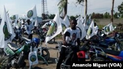 Apoiantes do partido Movimento Democrático de Moçambique (MDM) na campanha de 2019