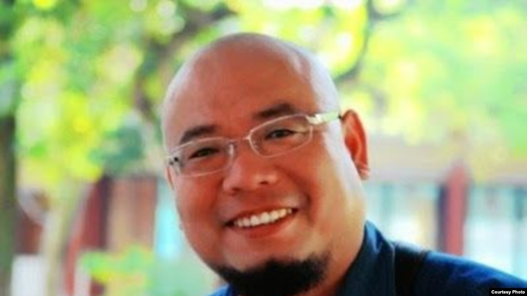 网名“超级低俗屠夫”的中国草根维权人士吴淦（网络图片）