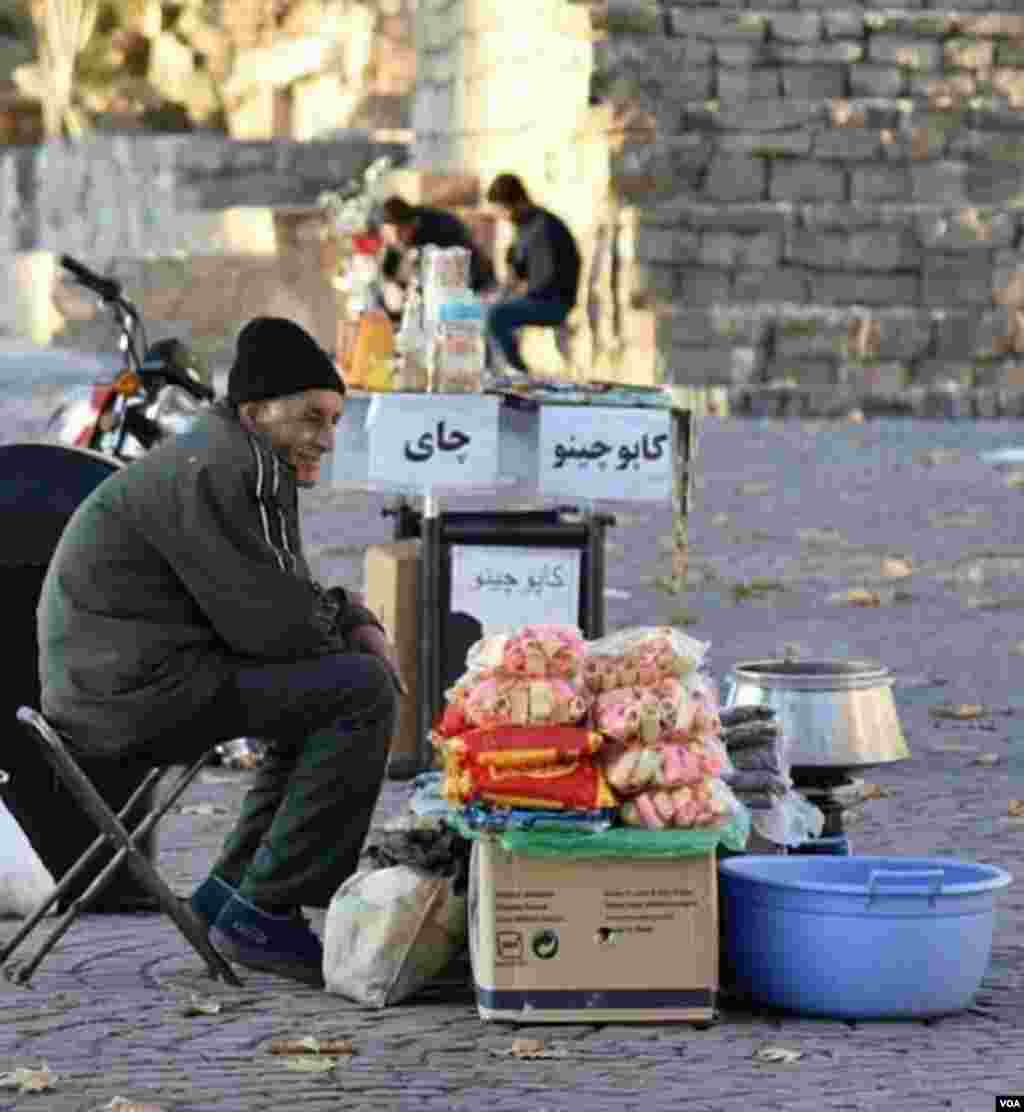 پیرمرد کاسب عکس: فرهاد (ارسالی شما)