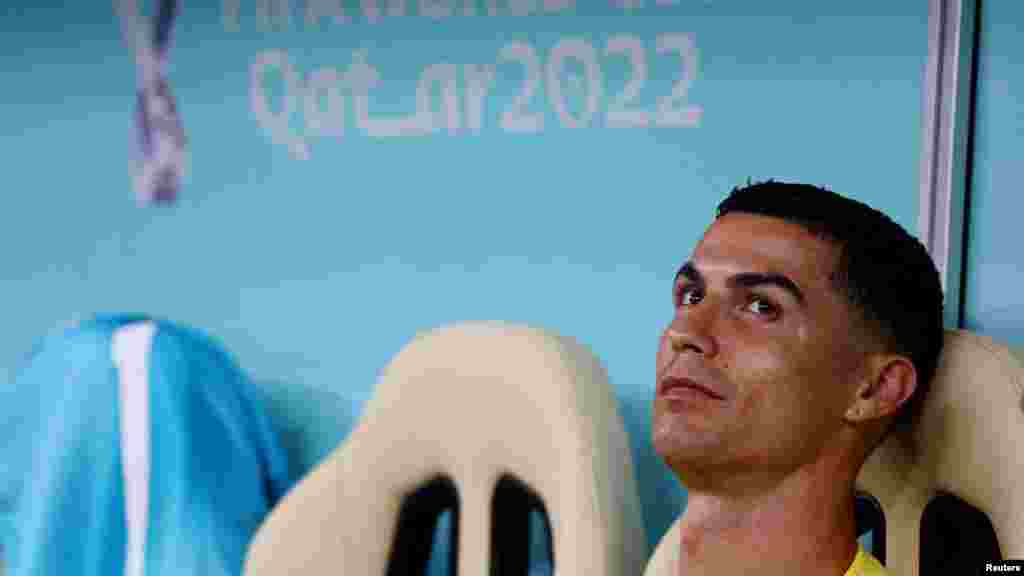 Cristiano observó desde la banca la mayoría del partido, que se llevó a cabo el martes, en el Estadio Lusail en Lusail, Qatar.