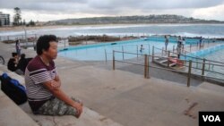 40歲的藏人帕桑次仁來澳大利亞之前從來沒有見過大海。現成為了一名有執照的游泳教練。