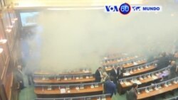 Manchetes Mundo 21 Março: Partido da oposição no Kosovo lança gás lacrimogénio dentro do parlamento