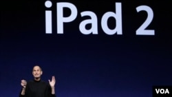 Esta es la segunda aparición pública de Jobs desde que salió en una licencia médica. La primera vez lo hizo para presentar el iPad2, en Marzo de 2011.