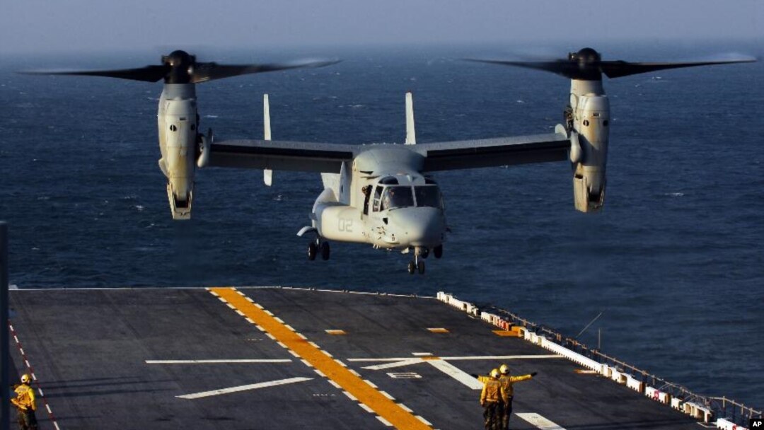 V-22 Osprey cất cánh và hạ cánh như trực thăng, nhưng bay như máy bay thường