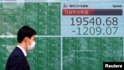 VOA: Fuerte caída de los mercados globales por preocupación de coronavirus