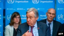 안토니오 구태흐스 유엔 사무총장이 지난달 24일 스위스 제네바 세계보건기구(WHO)에서 열린 신종 코로나바이러스 대응 기자회견에서 발언하고 있다.