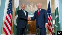 د رېکس ټېلرسن د خواجه اصف سره په واشنګټن کې ليدنه.