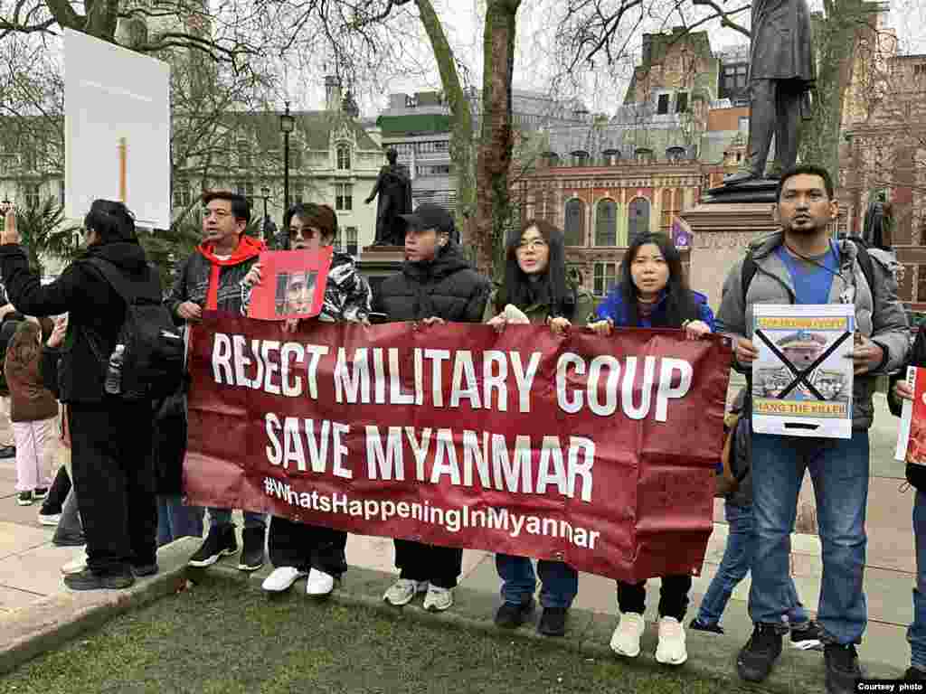 ယူကေနိုင်ငံ လန်ဒန်မြို့တော်မှာ ဒီနေ့ကျင်းပတဲ့ စစ်တပ်အာဏာသိမ်း ၄ နှစ်ပြည့် ဆန့်ကျင်ဆန္ဒပြပွဲ မြင်ကွင်း။ ဖေဖေါ်ဝါရီ ၁၊ ၂၀၂၅ (Photo Credit: NUG office, UK)