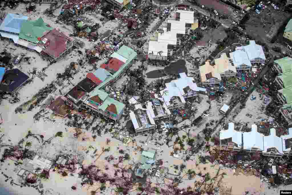 Dega siklòn Irma fè nan Sen Maten, yon zile nan Karayib la. 6 septanm 2017.