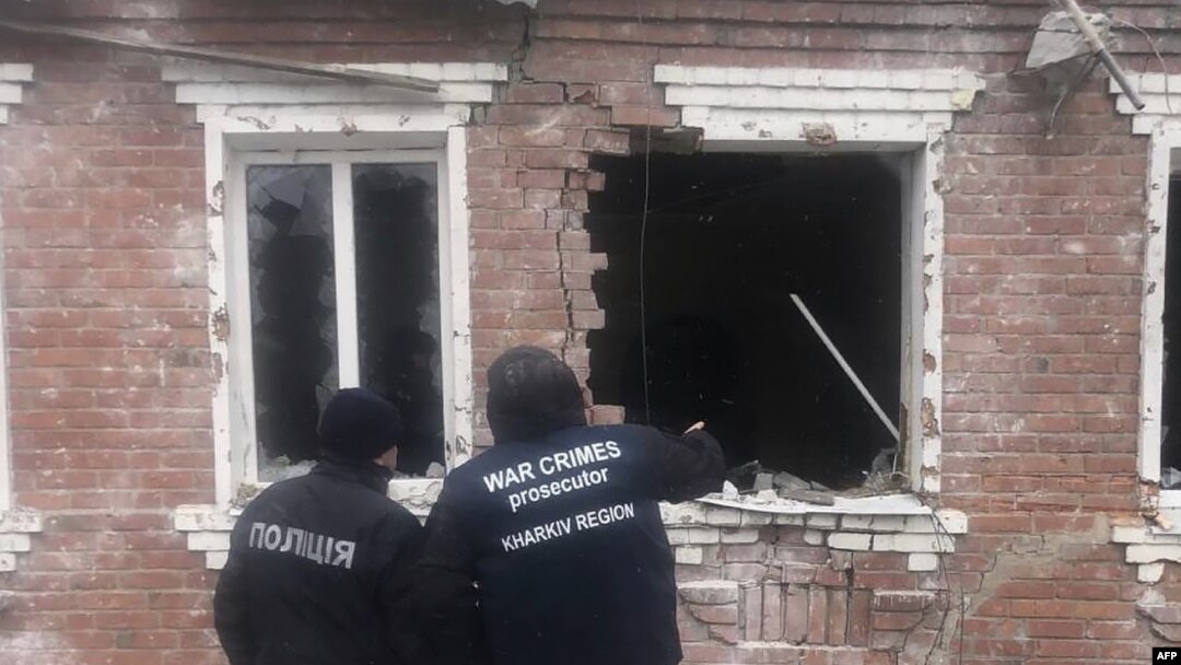 Украина известува за руски ракетен напад, додека Русија вели дека воздушната одбрана соборила украински беспилотни летала.