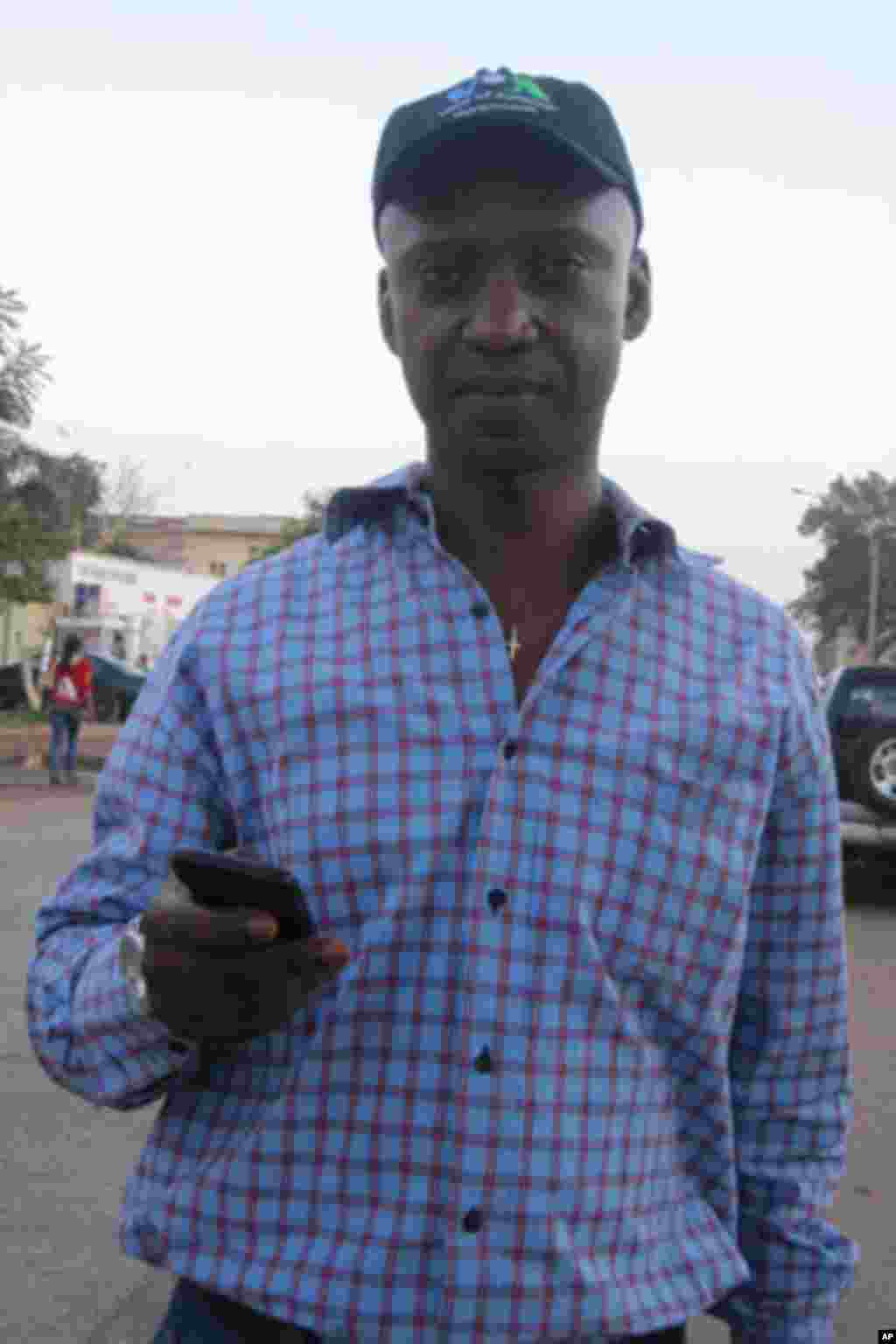 Narval Mabila, from a VOA affiliate station, in Lubumbashi, DRC (November 2011)