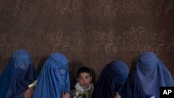 Afgan kadınları