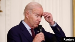 Presiden AS Joe Biden berbicara dalam sebuah acara di gedung Putih, Washington, pada 16 Mei 2023. (Foto: Reuters/Evelyn Hockstein)