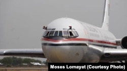 L'avion du président soudanais Omar al Bashir à l'aéroport de Juba, le 12 avril 2013.