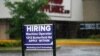 Solicitudes de ayuda por desempleo en EE. UU. se mantienen estables