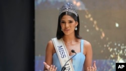 La Miss Universo Sheynnis Palacios asiste a una conferencia de prensa en la Ciudad de México, el miércoles 4 de septiembre de 2024. (Foto AP/Eduardo Verdugo)