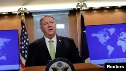 El secretario de Estado de EE.UU., Mike Pompeo, habló con la prensa en el Departamento de Estado en Washington el martes, 7 de enero de 2020.