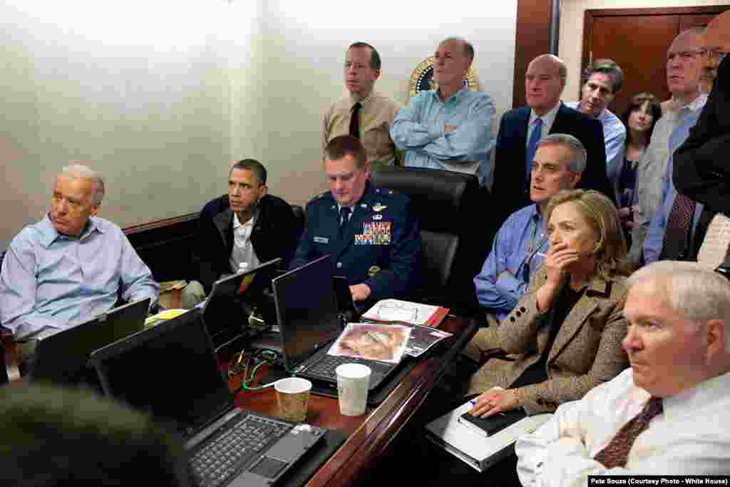 Le président et son équipe dirige la mission qui tuera Oussama Ben Laden, le 1er mai 2011 à la Maison-Blanche. (Official White House Photo by Pete Souza)