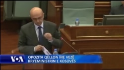 Opozita qëllon me vezë kryeministrin Mustafa