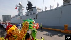 China mengirim kapal perang fregat 054A kepada Pakistan (foto: dok). 