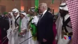 Trump Û Wezîrên Wî li Erebistana Saudî Dansa "Şîr û Rimanê" Dikin