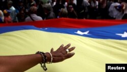 Otros países como Ecuador instauraron medidas similares para los venezolanos este año.