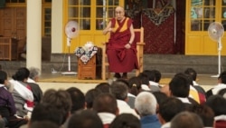 ༧གོང་ས་མཆོག་གིས་དབུ་མའི་ཐབས་ལམ་གྱི་སྐོར་གསལ་བཤད་གནང་ཡོད་པ།