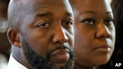 Tracy Martin y Sybrina Fulton, los padres de Martin, durante una de las sesiones del juicio por la muerte de su hijo. 