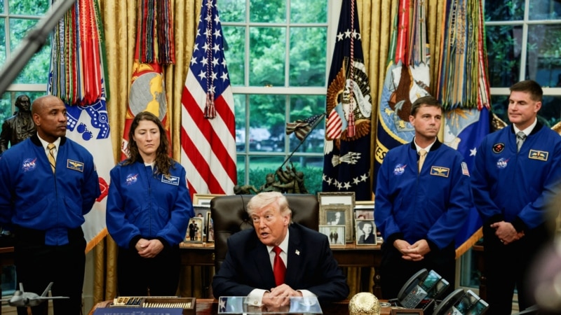 دونالد ترامپ با فضانوردان «آرتمیس ۲» در کاخ سفید ملاقات کرد