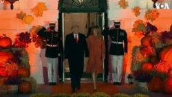 Shugaban Amurka Donald Trump da uwargidansa Melania Trump sun gaisa da yara sanye da kayan ado mai ban tsoro yayin bikin Halloween