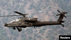 미군의 AH-64 '아파치' 공격헬기. (자료사진)