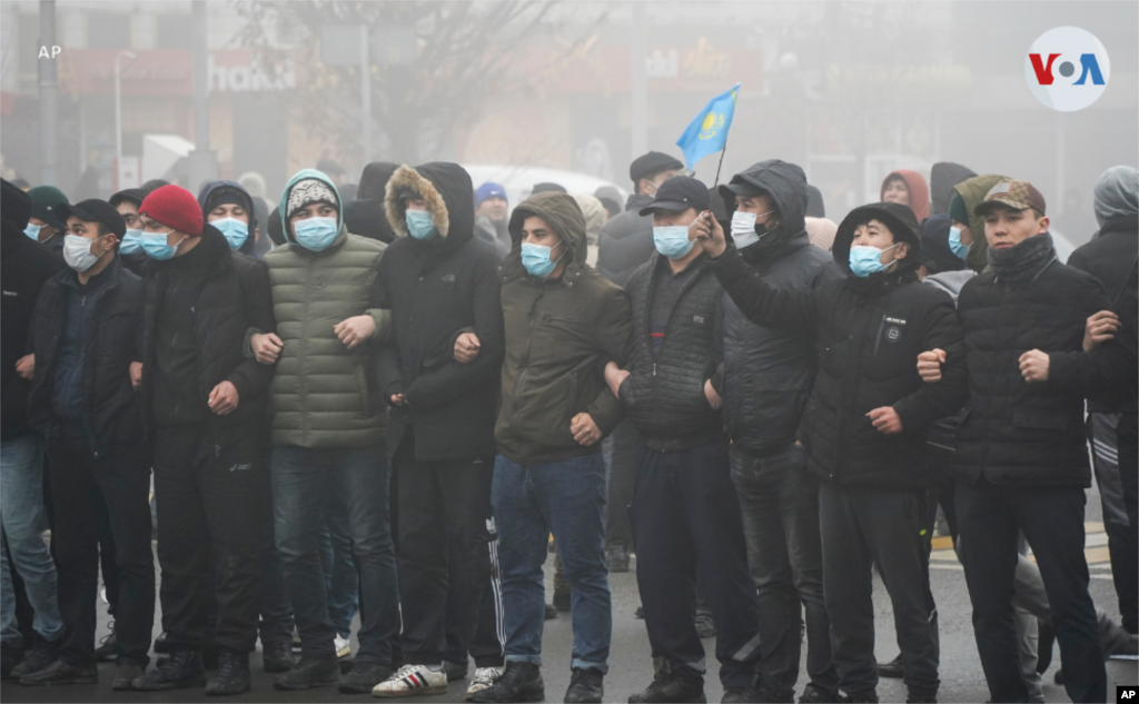 La suspensión del servicio de internet no ha permitido medir el alcance de las protestas y enfrentamientos.