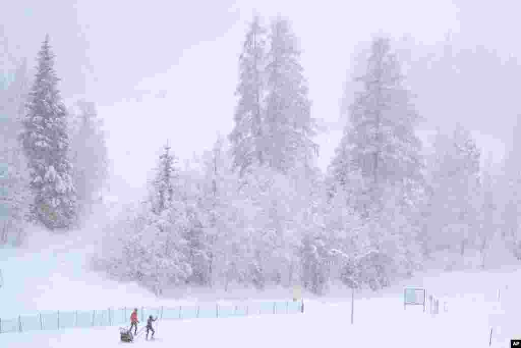 بارش برف سنگین در اتریش فرصت خوبی برای علاقه‌مندان به اسکی و ورزش‌های زمستانی است.