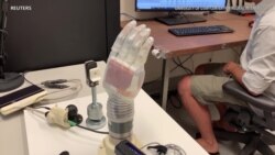 英语视频：帮助截肢者和四肢瘫痪者的科技使用意念的力量