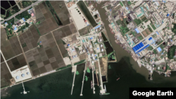 지난 12일 북한 남포의 위성사진. 사진 = Maxar Technologies / Google Earth.
