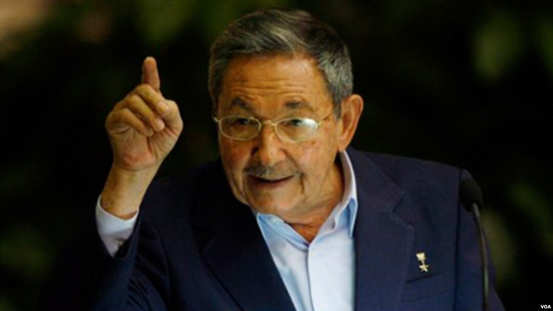 Pemerintahan Presiden Raul Castro berjanji membebaskan para tahanan politik tahun lalu.
