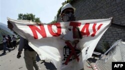 Mbi 50 të plagosur në protestat kundër ndërtimit të një linje hekurudhore midis Italisë dhe Francës