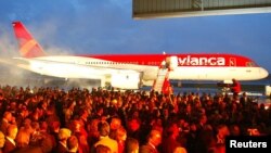 Presentación de la nueva imagen de Avianca en el aeropuerto El Dorado de Bogotá. Feb.28 de 005. La aerolínea suspendió los vuelos a Venezuela y desde ese país a Colombia y Perú a partir del 26 de julio de 2017.