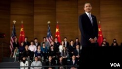 Obama se refirió también al tema de los derechos humanos y exhortó a los líderes chinos a que reanuden el diálogo con el Dalai Lama.